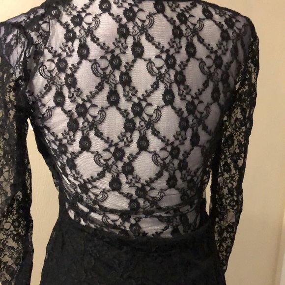 Fits 6-8 All over lace V neck lace back midi - Picture 7 of 8